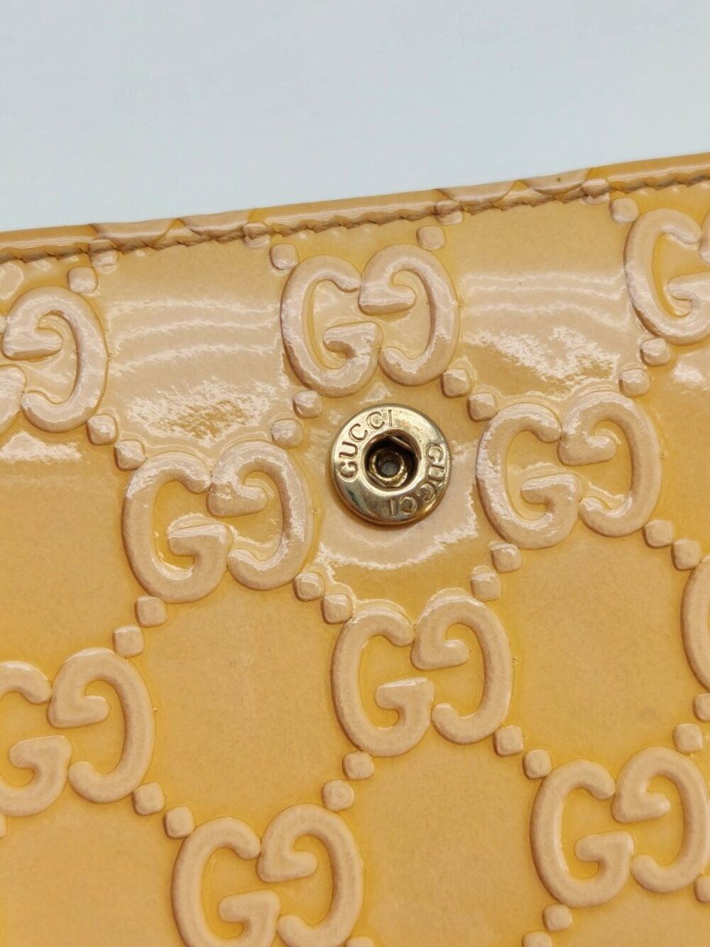 Gucci Guccissima Patent Leather Long Wallet Beige Heart Logo - Picture 12 of 13